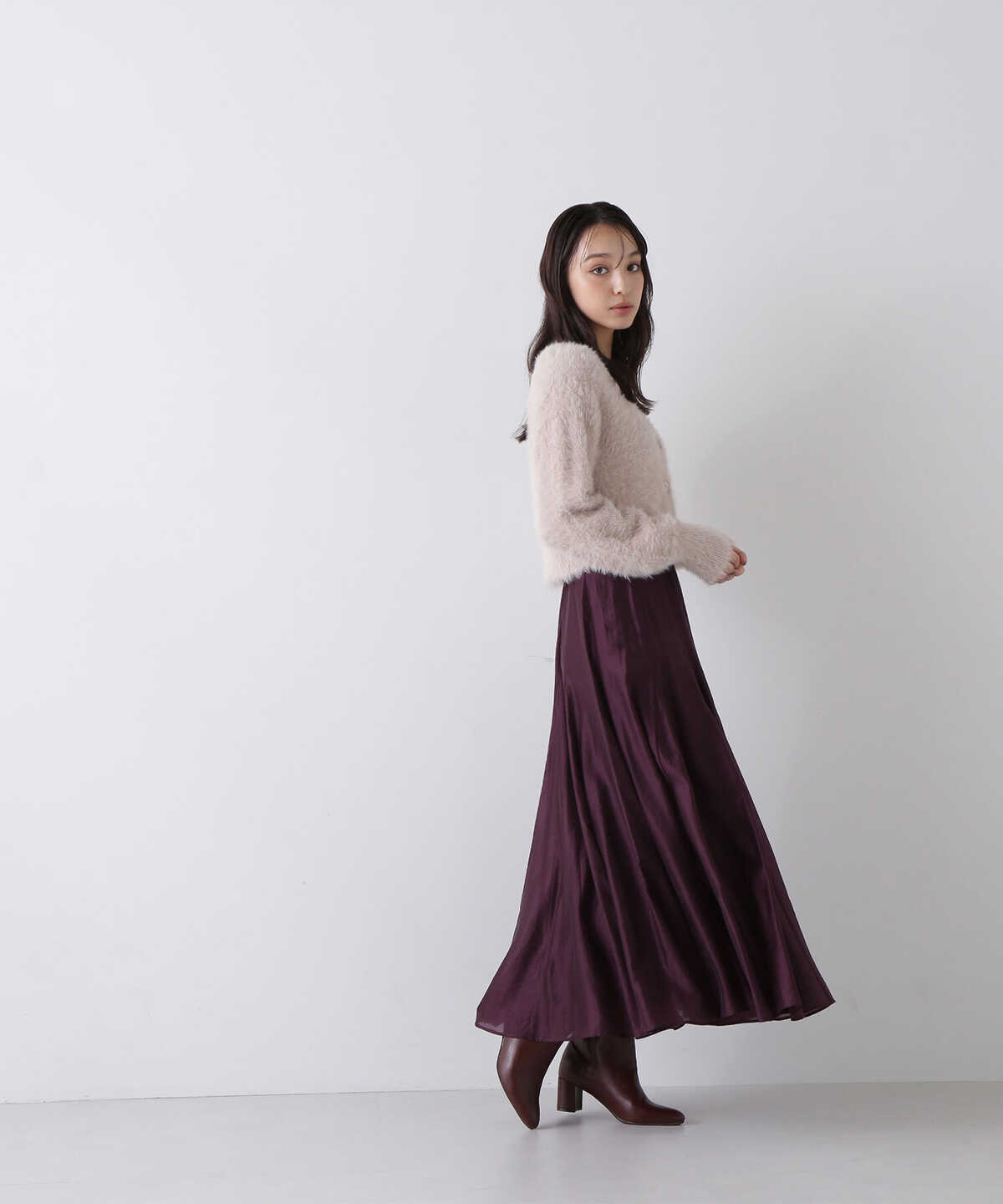 【美人百花10月号掲載】シャイニーシアーボイルスカート
