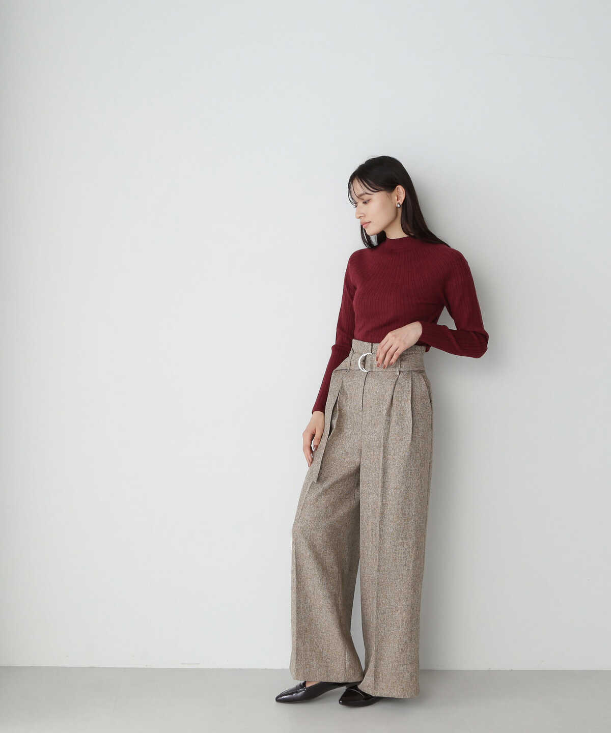 ベーシックタックパンツ HIGH NECK RIB KNIT TOPS