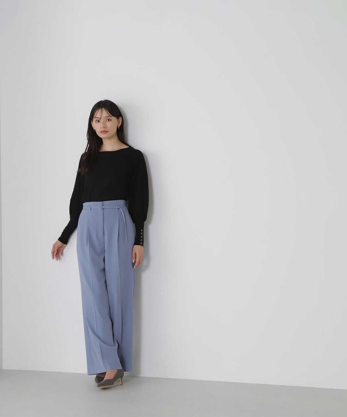クルミバックルハイウエストパンツ