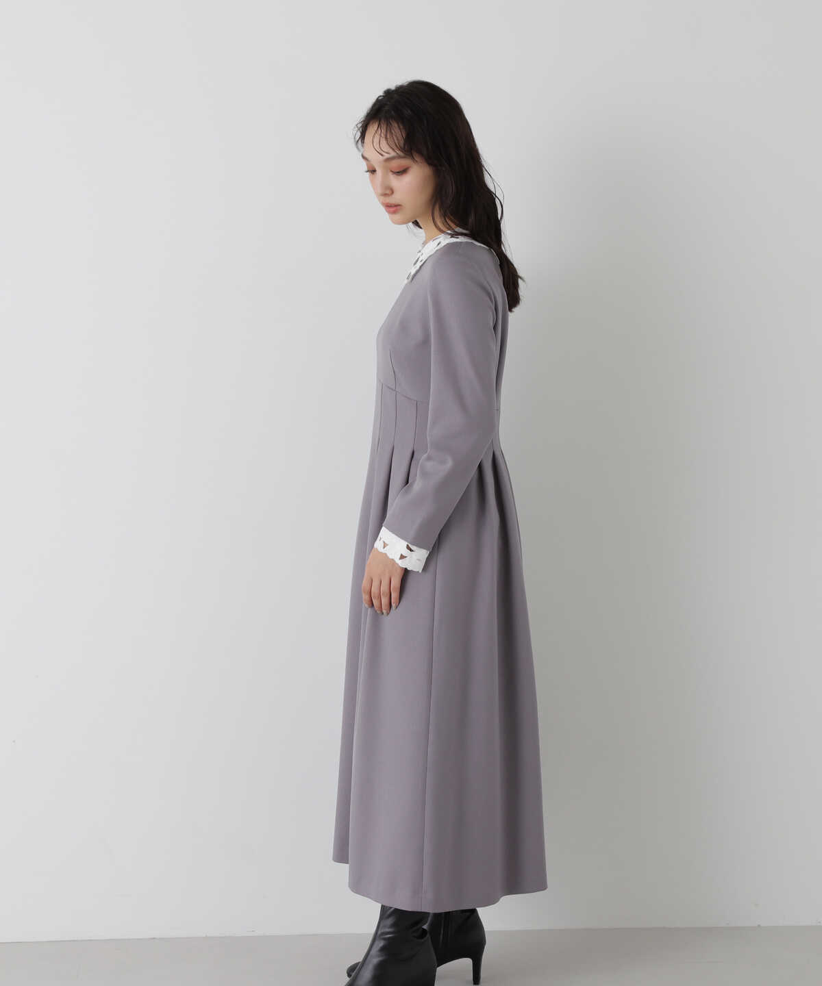【美人百花12月号掲載】エンブロイダリーカラーワンピース
