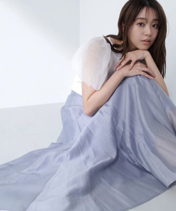 【official site 限定色：グレイッシュブルー】シャイニーシアーボイルスカート