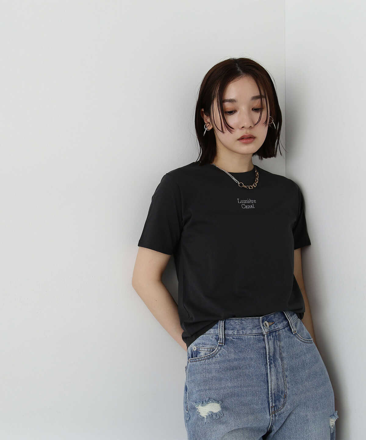 メタルプレート刺繍Tシャツ