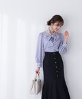 【美人百花4月号 掲載商品】リボン付きブラウス WEB限定カラー：ネイビー