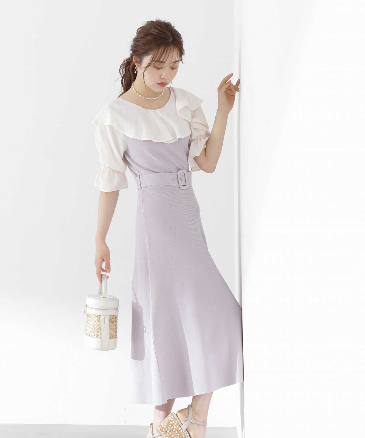 【鈴木愛理さん着用】ウエストベルト付きラッフルニットワンピース
