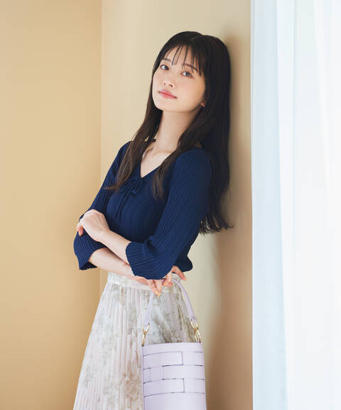フロントリボンニット