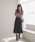 アイレットショート丈ニット