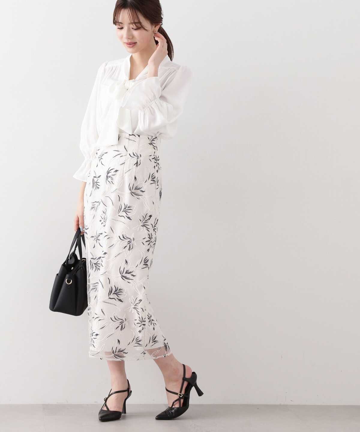 フラワーオーガン刺繍タイトスカート | PROPORTION BODY DRESSING 