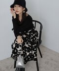 【美人百花12月号掲載 川津明日香さん着用商品】ジャガードフラワーニットワンピース　WEB限定カラー：チャコール×ブルー