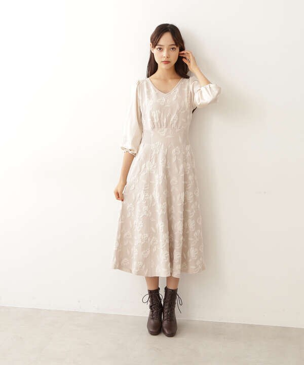 道重さゆみさん着用 美人百花 10月号 掲載商品 フラワーニットジャガードワンピース Jill By Jillstuart サンエービーディーオンラインストア Sanei Online Store