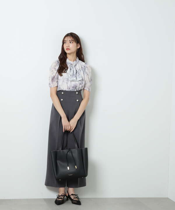 【先行予約3月上旬-3月中旬入荷予定】シマーフラワープリントブラウス
