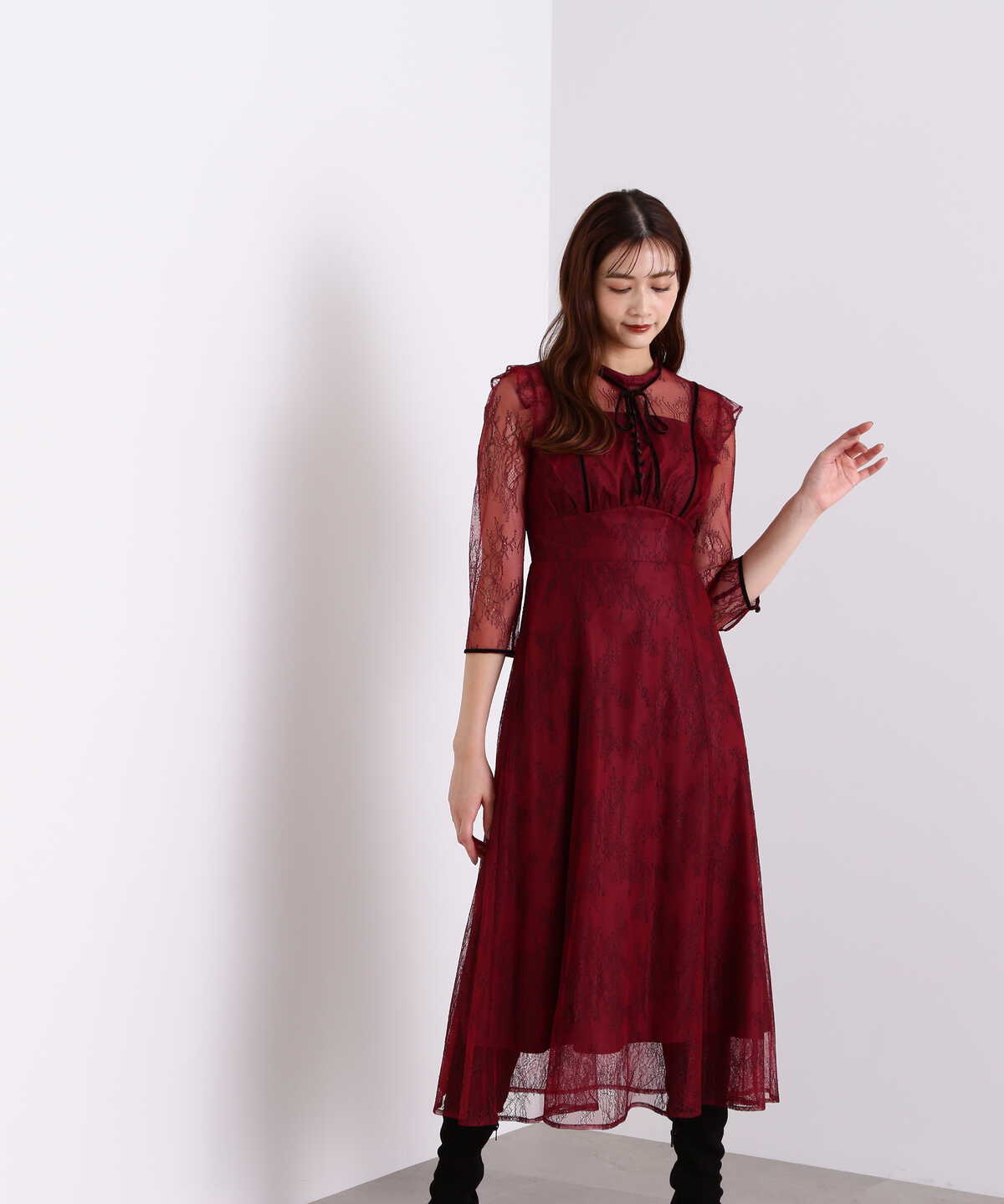 ポイントベロアレースワンピース Jill By Jillstuart サンエービーディーオンラインストア Sanei Online Store