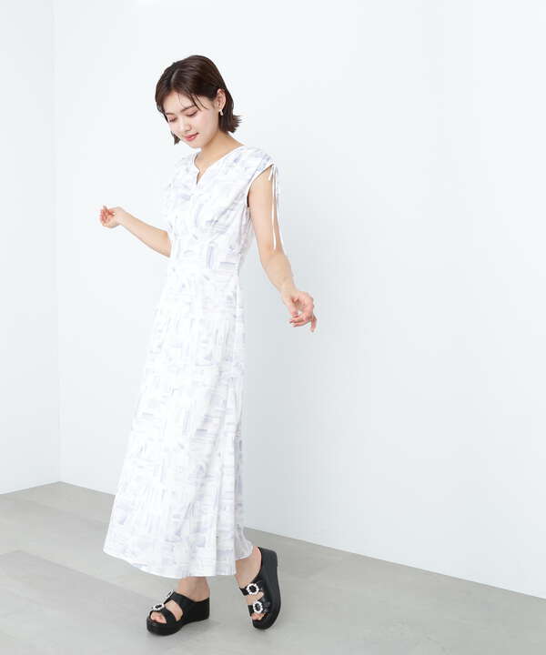アブストラクトプリントワンピース　WEB限定カラー：グリーン