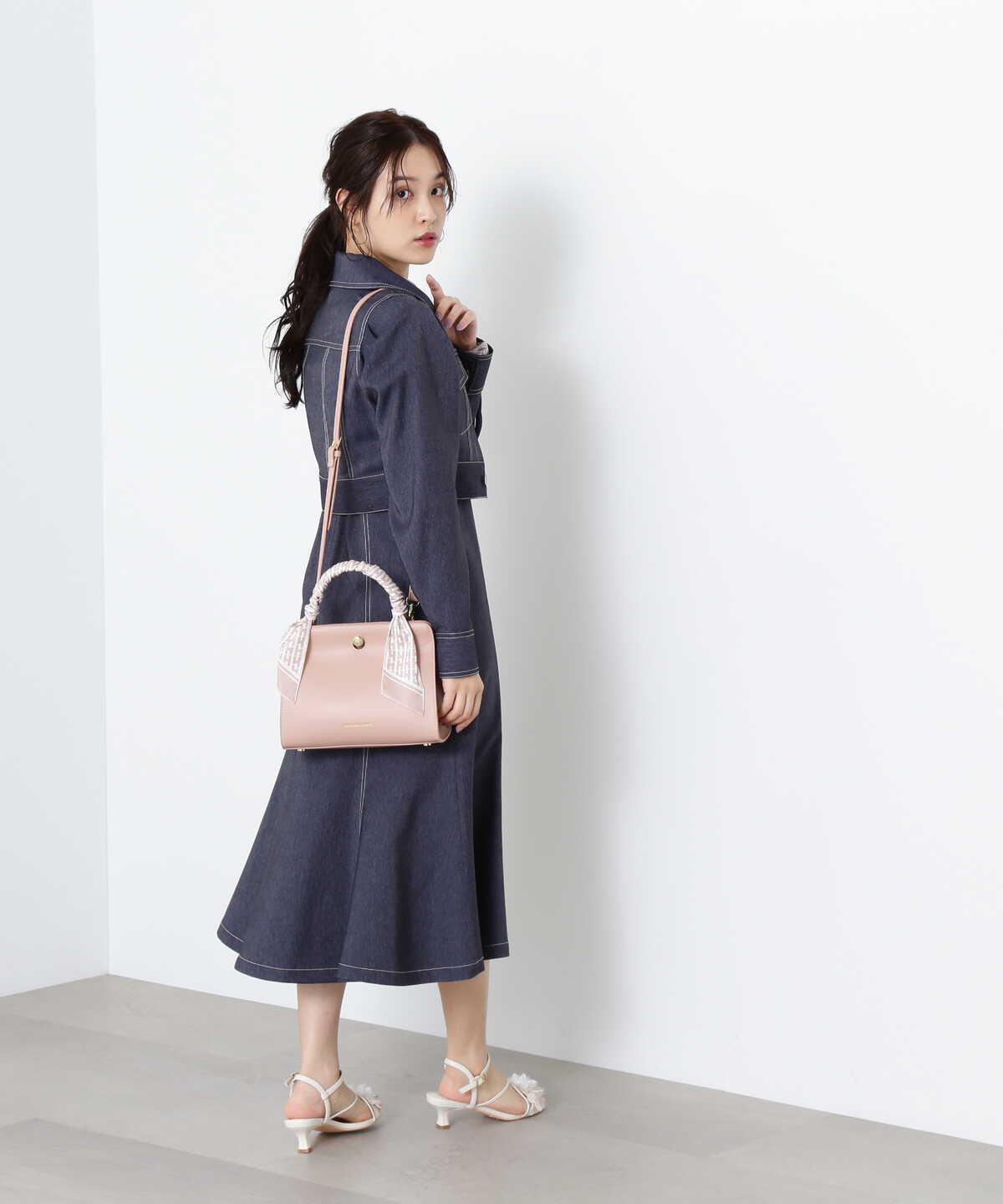 ボトムスス単品 新品 美品ホワイト JILL byJILLSTUART クラッシー