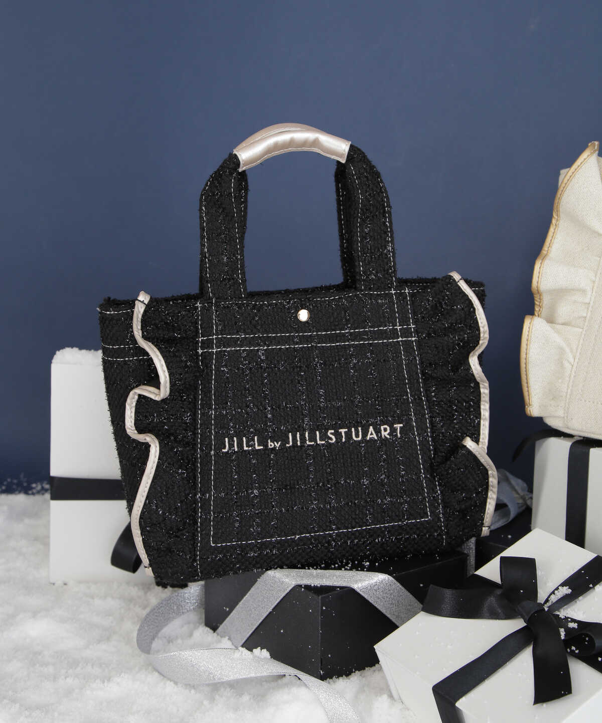 フリルトート小（ラメ） | JILL by JILL STUART | サンエービーディー