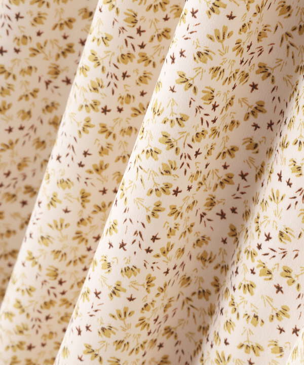 Vネック袖タック小花柄ロングワンピース Free S Mart サンエービーディーオンラインストア Sanei Online Store