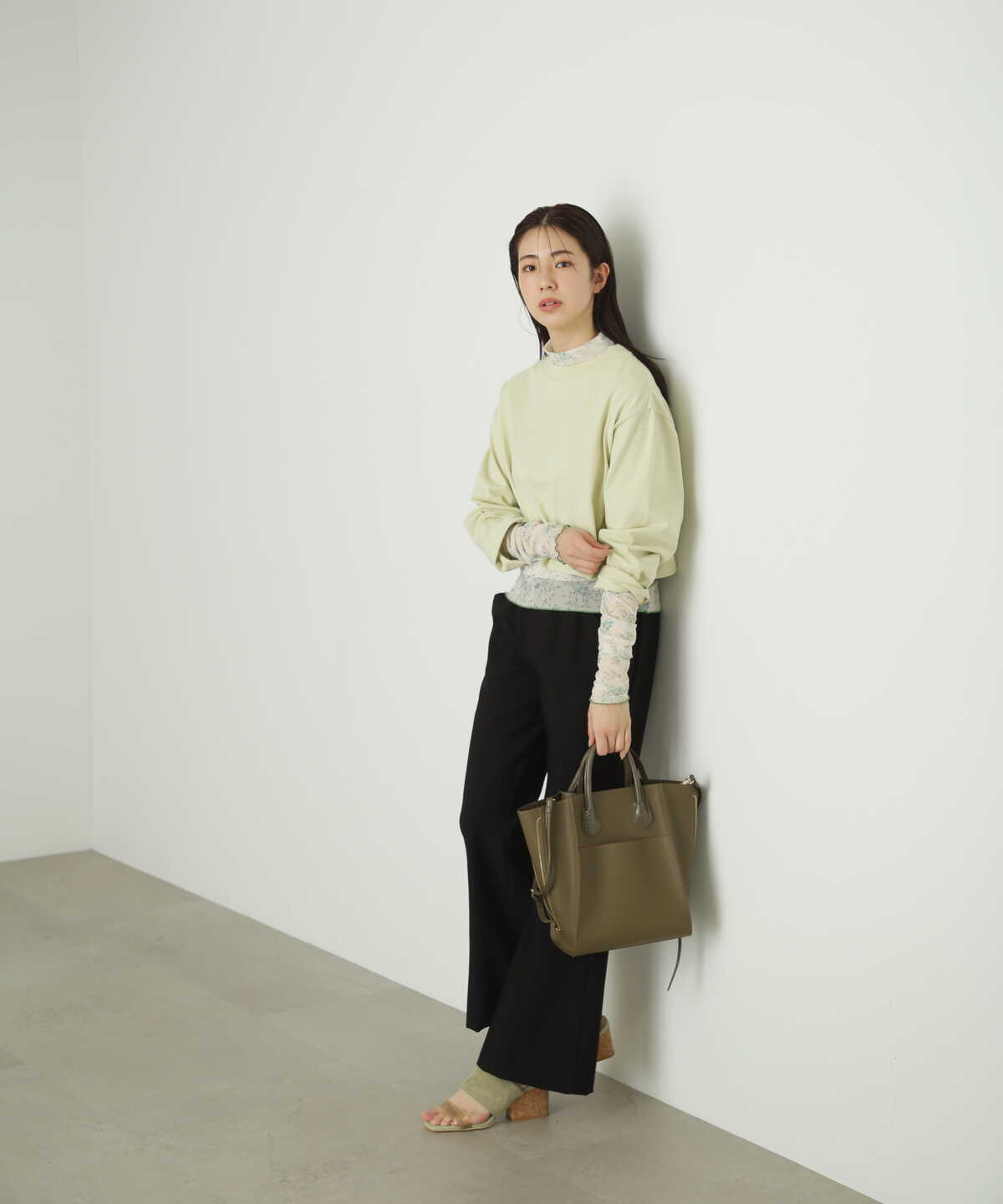 柄シアーハイネックカットソー