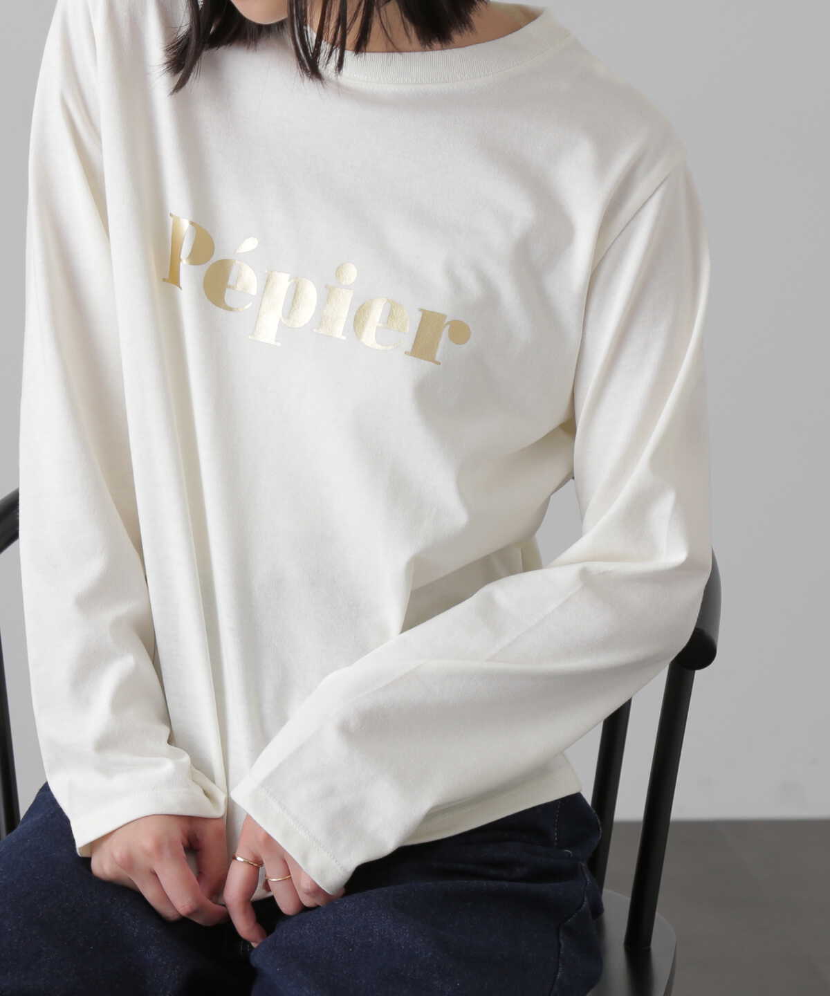 ロゴロングTシャツ