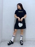 シャーリングロゴプリントコンパクトTシャツ