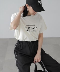 ロゴプリントTシャツ