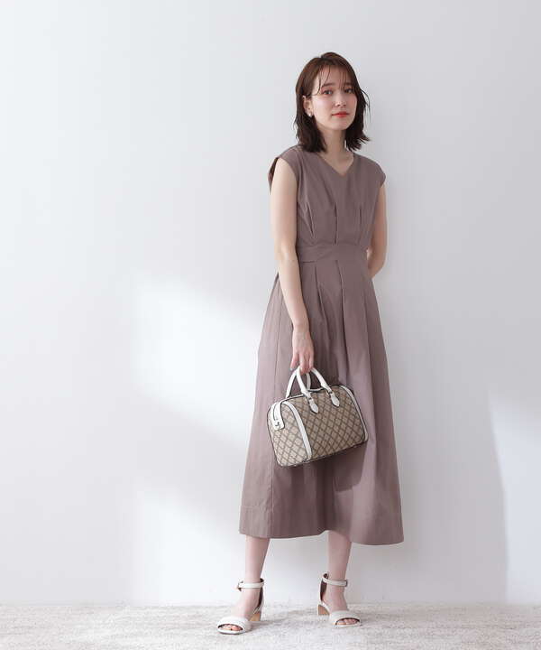 ウエストタック脇ボタンノースリーブワンピース S Size Line N Natural Beauty Basic サンエービーディーオンラインストア Sanei Online Store