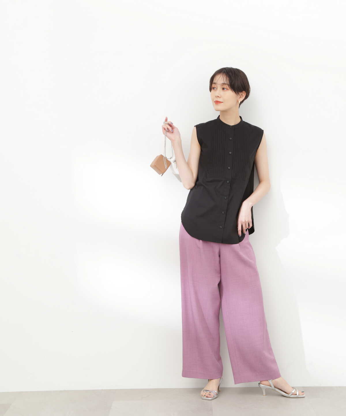 【花山瑞貴さん着用】ノースリピンタックブラウス