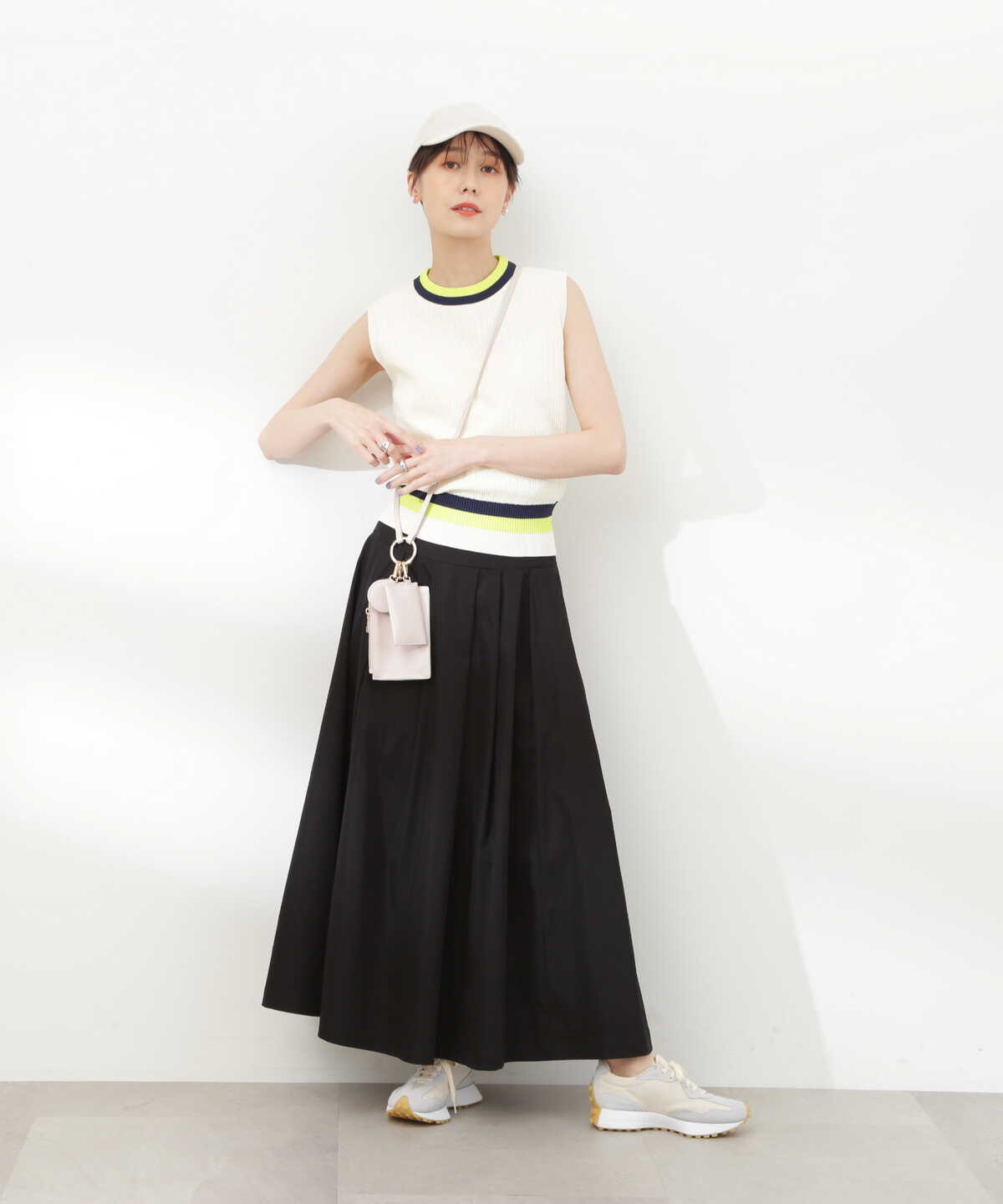 【花山瑞貴さん着用】マルチカラーメッシュニット