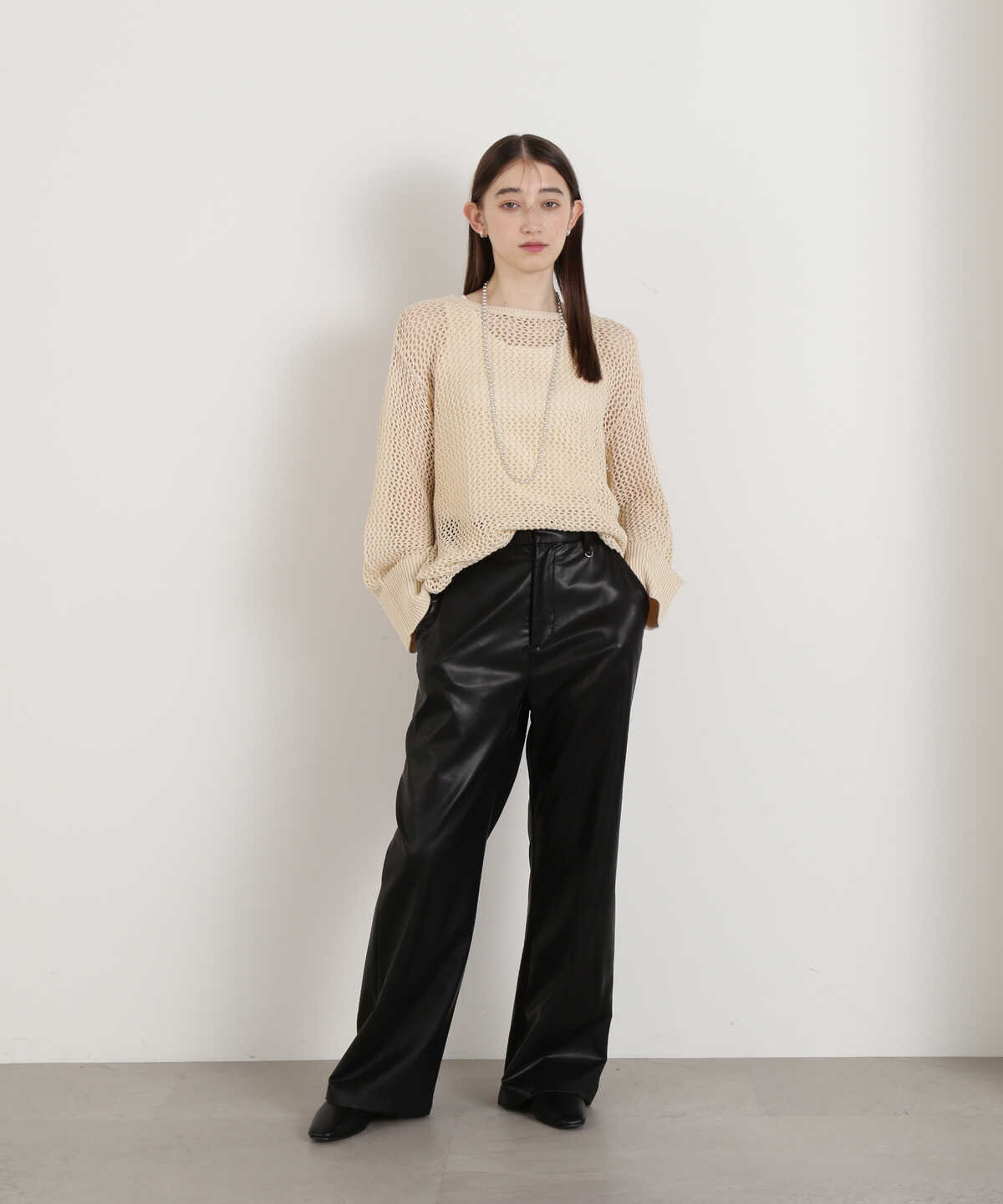 フェイクレザーワイドパンツ《S Size Line》