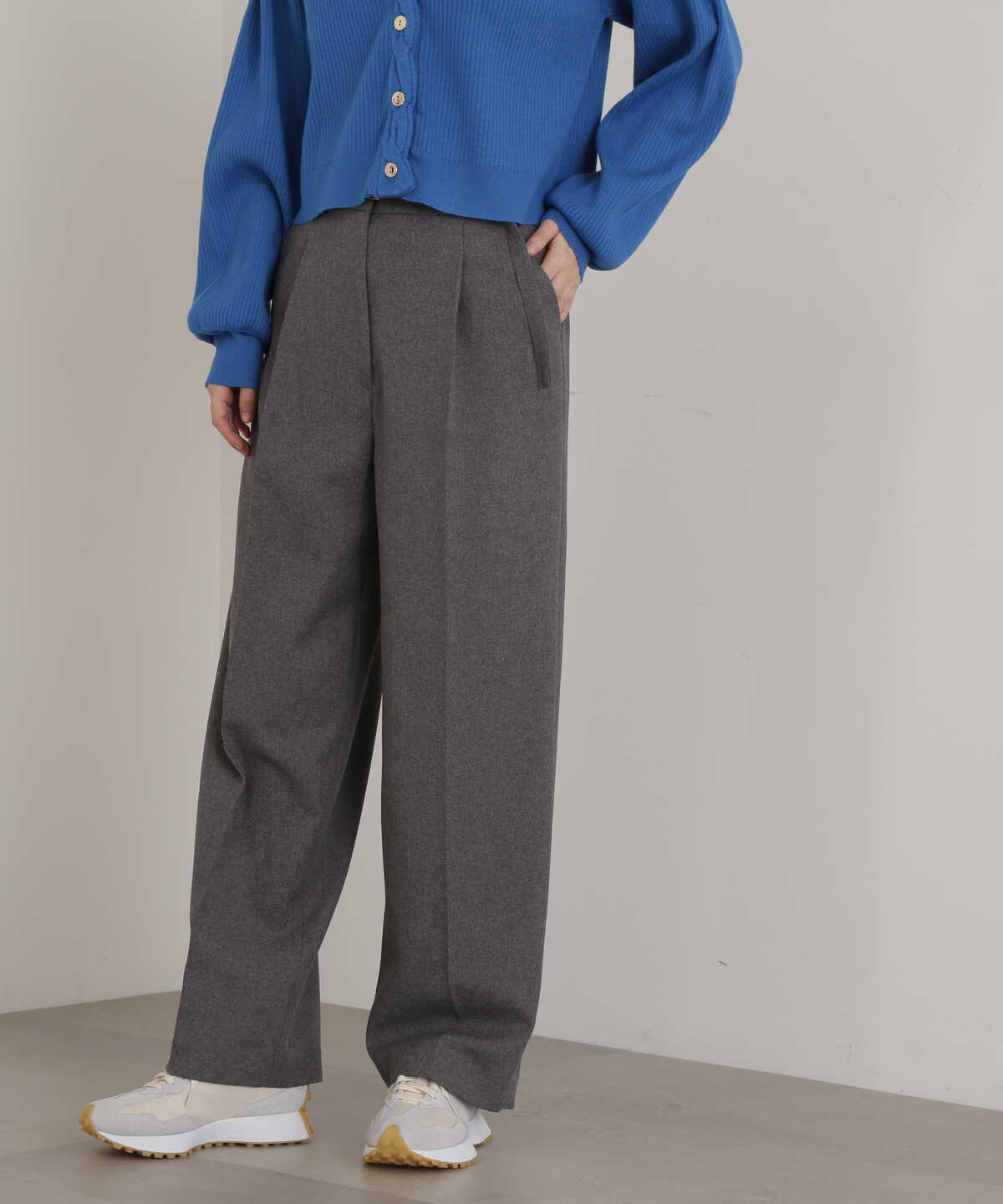 センタープレスベルト付ワイドパンツ《S Size Line》