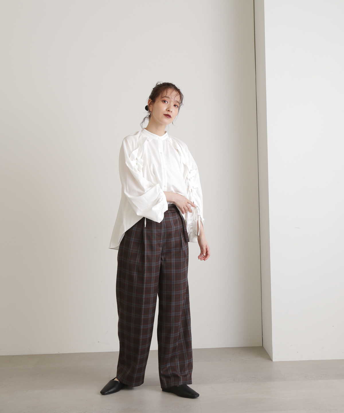 センタープレスベルト付ワイドパンツ《S Size Line》