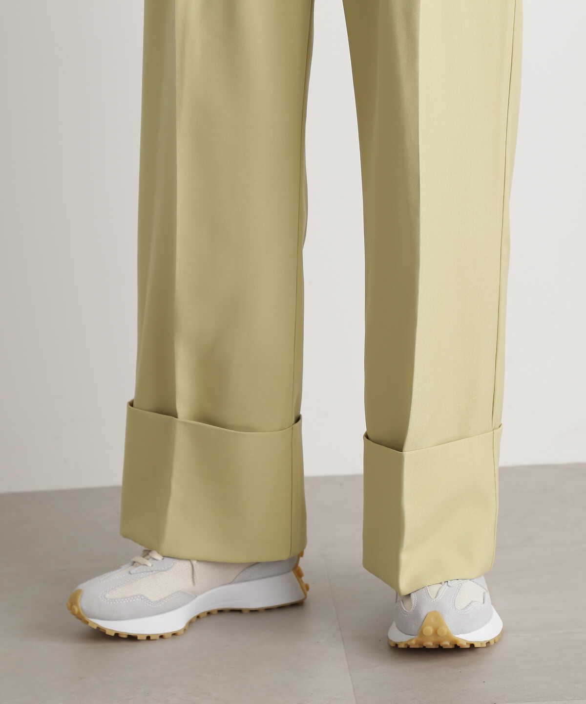 ロールアップワイドパンツ