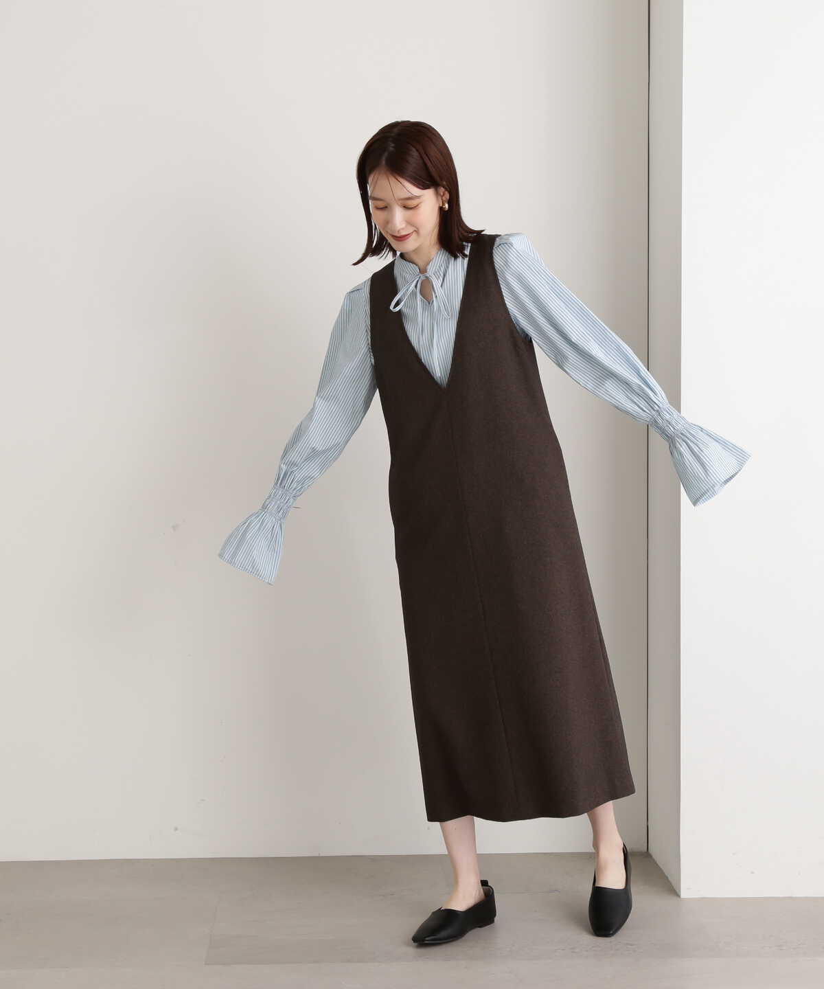 Vネックジャンパースカート《S Size Line》