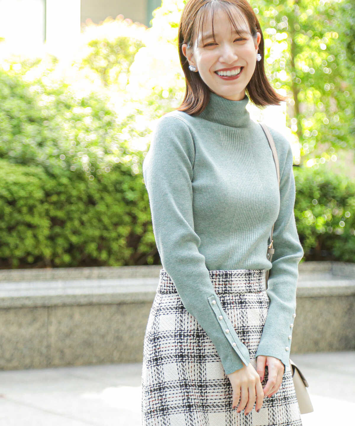 松井愛莉さん着用】パールボタンタートルネックニット《WEB限定商品