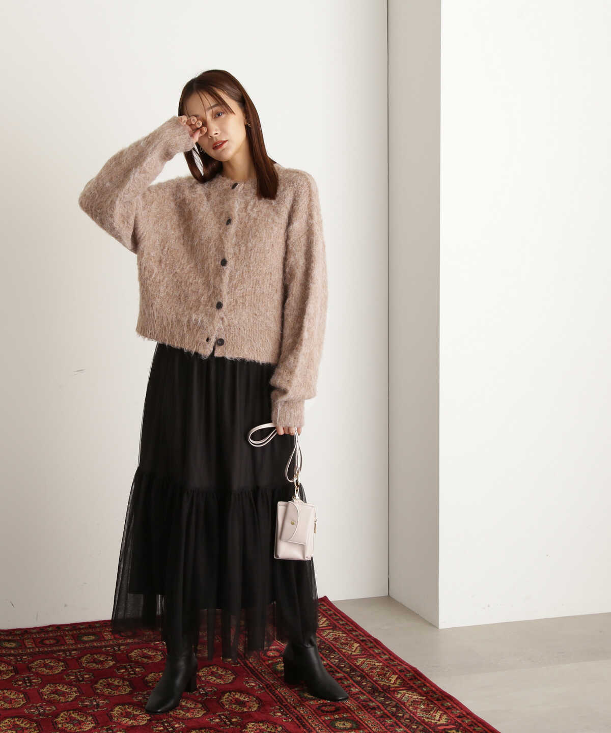 【稲垣莉生さん着用】【松井愛莉さん着用】クルーネックフェザーカーディガン
