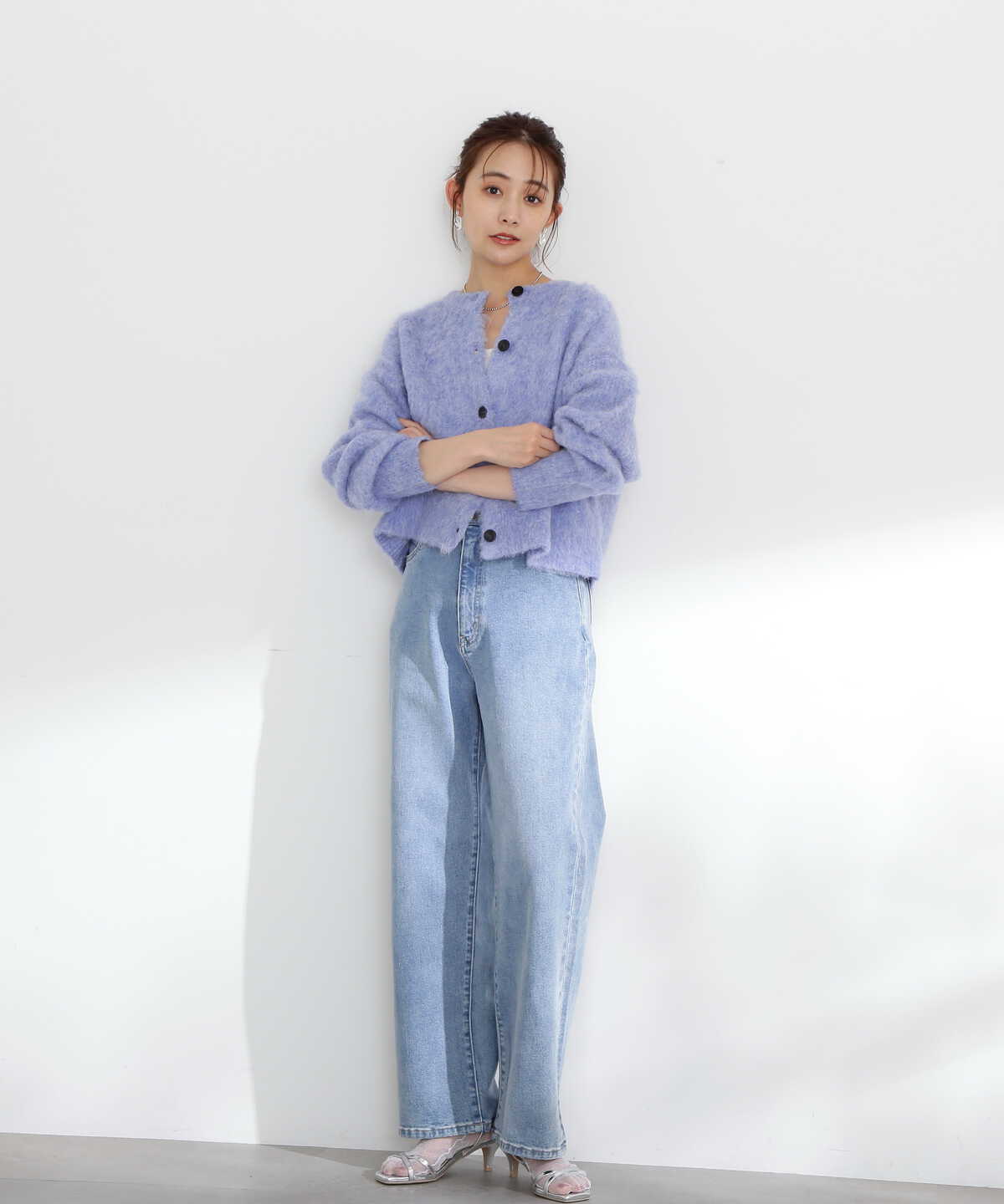 【稲垣莉生さん着用】【松井愛莉さん着用】クルーネックフェザーカーディガン