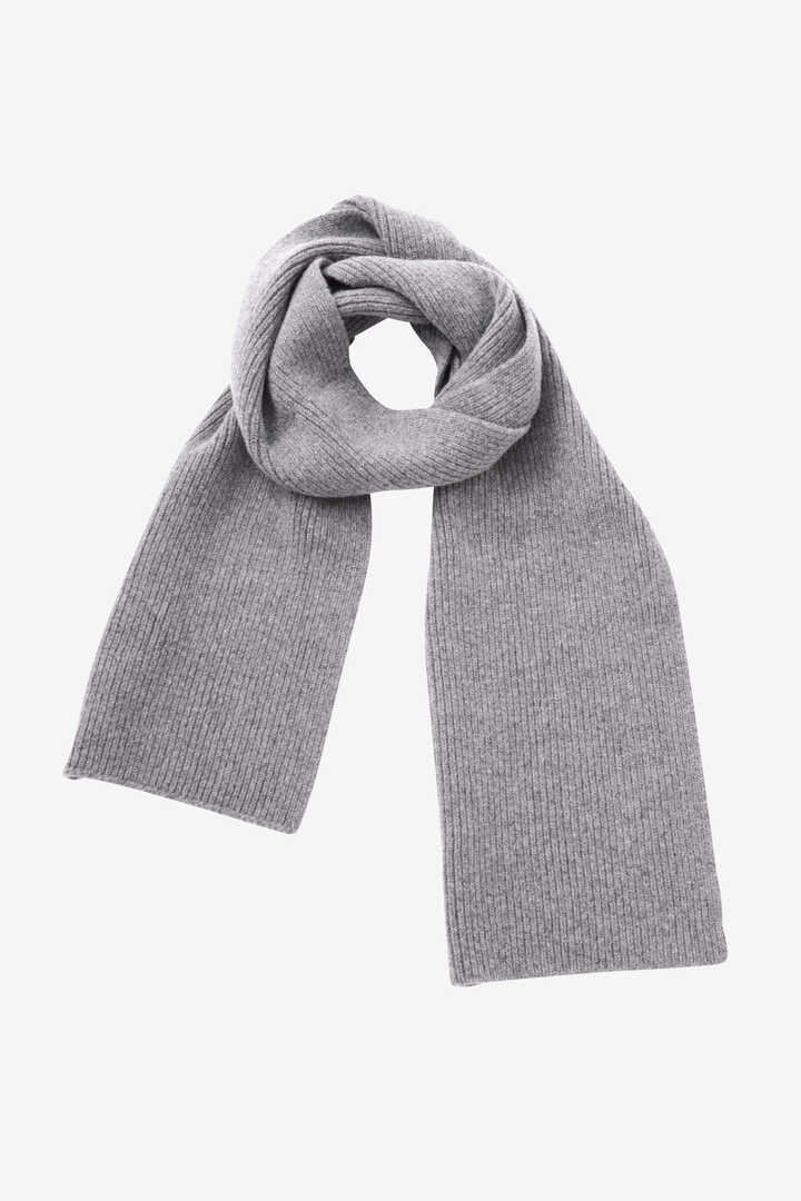 ROBERT MACKIE / SCARF1