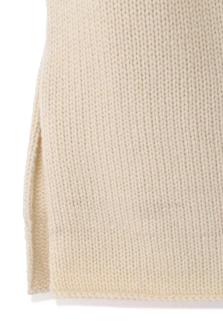 quitan / HAND KNITTED V NECK SWEATER5