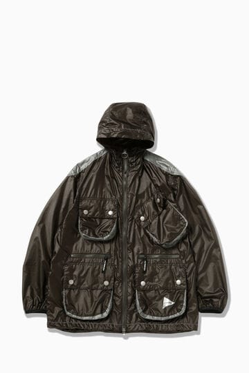 海外最新 and wander × Barbour．シャイニーウィンドフーディ www