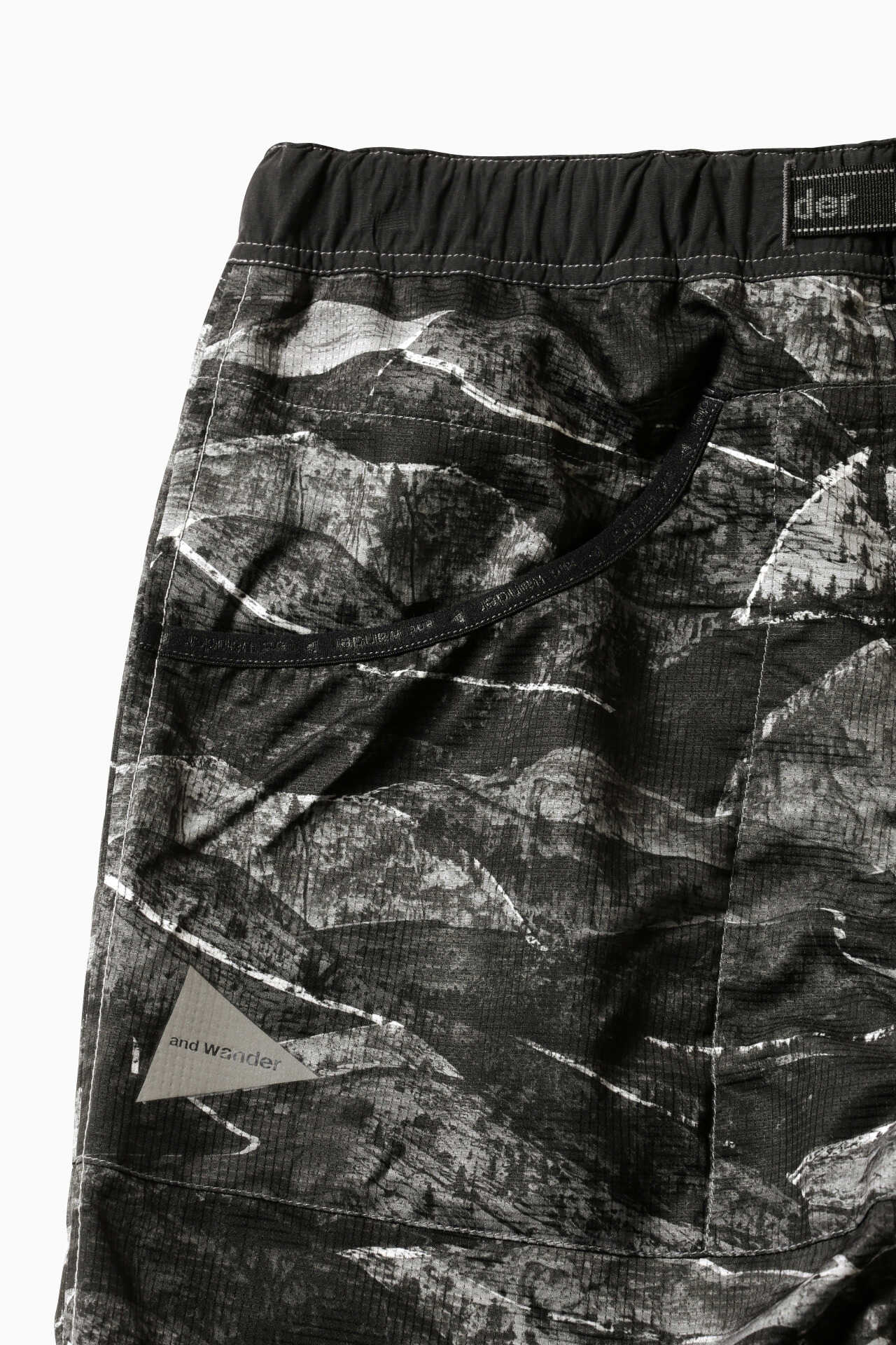 printed vent pants