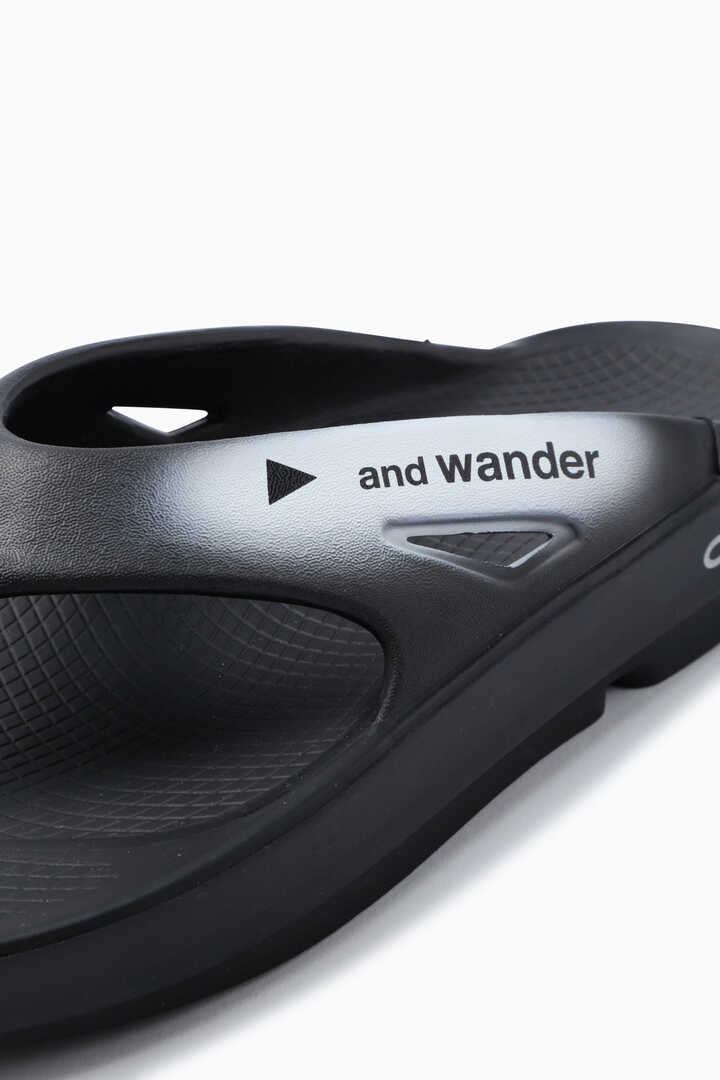 OOFOS original × and wander recovery sandal