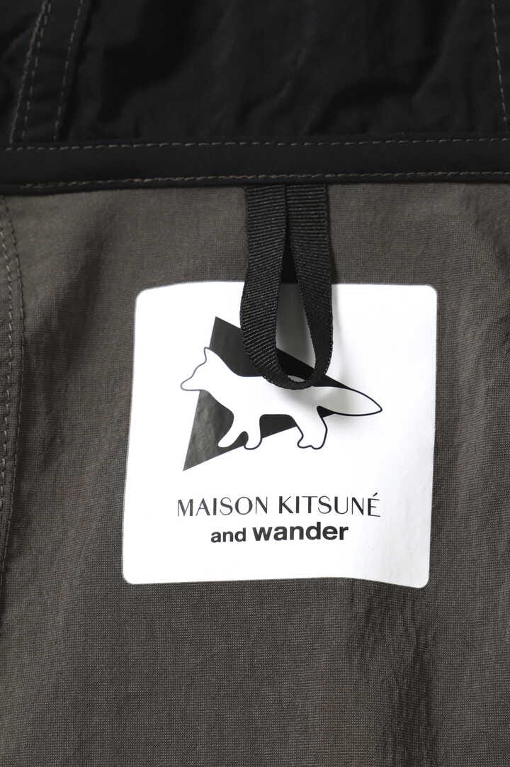 MAISON KITSUNÉ × and wander HIKING HOODIE | outerwear | and wander 