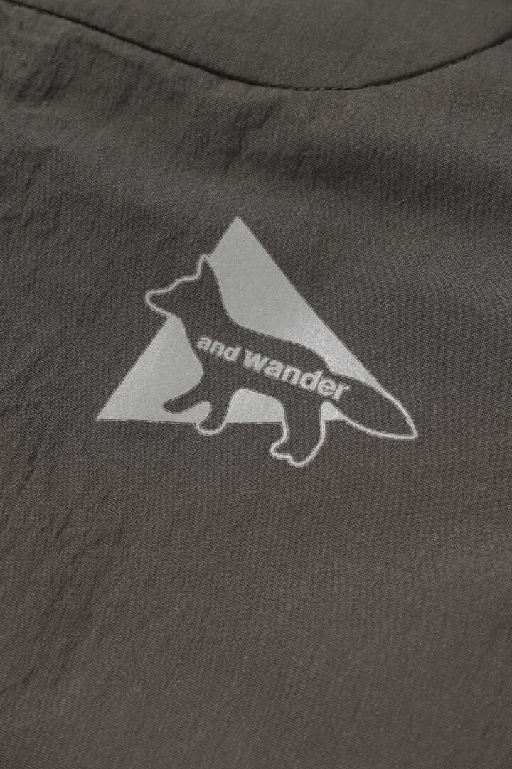 MAISON KITSUNÉ × and wander HIKING HOODIE