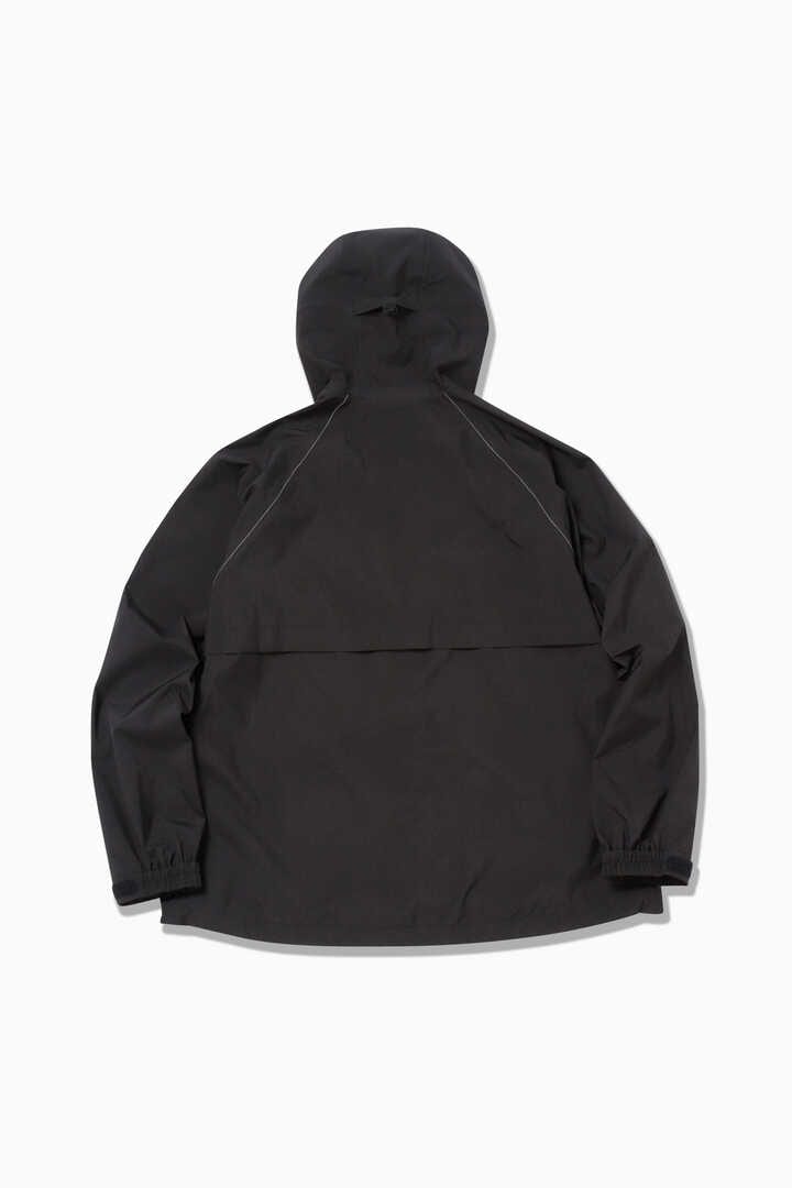 loose fitting rain jacket