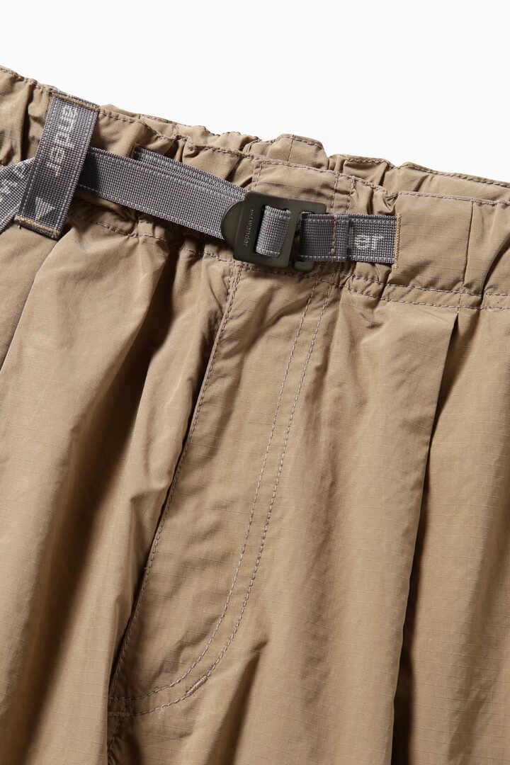 oversized cargo pants