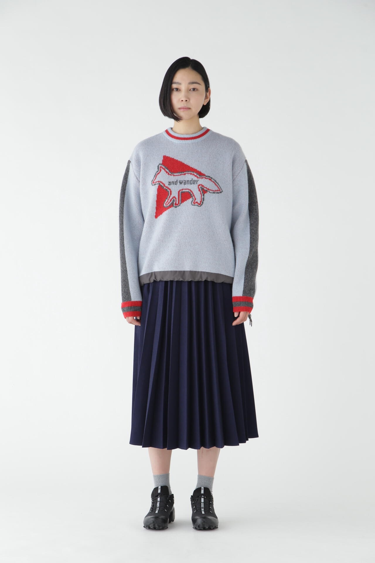  MAISON KITSUNÉ × and wander pleated skirt