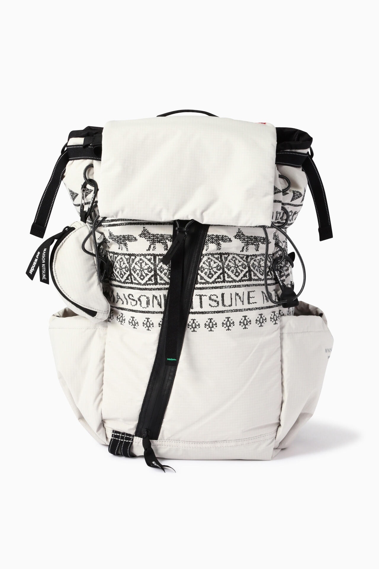 MAISON KITSUNE × and wander backpackポケット内側3ヶ外側2ヶ