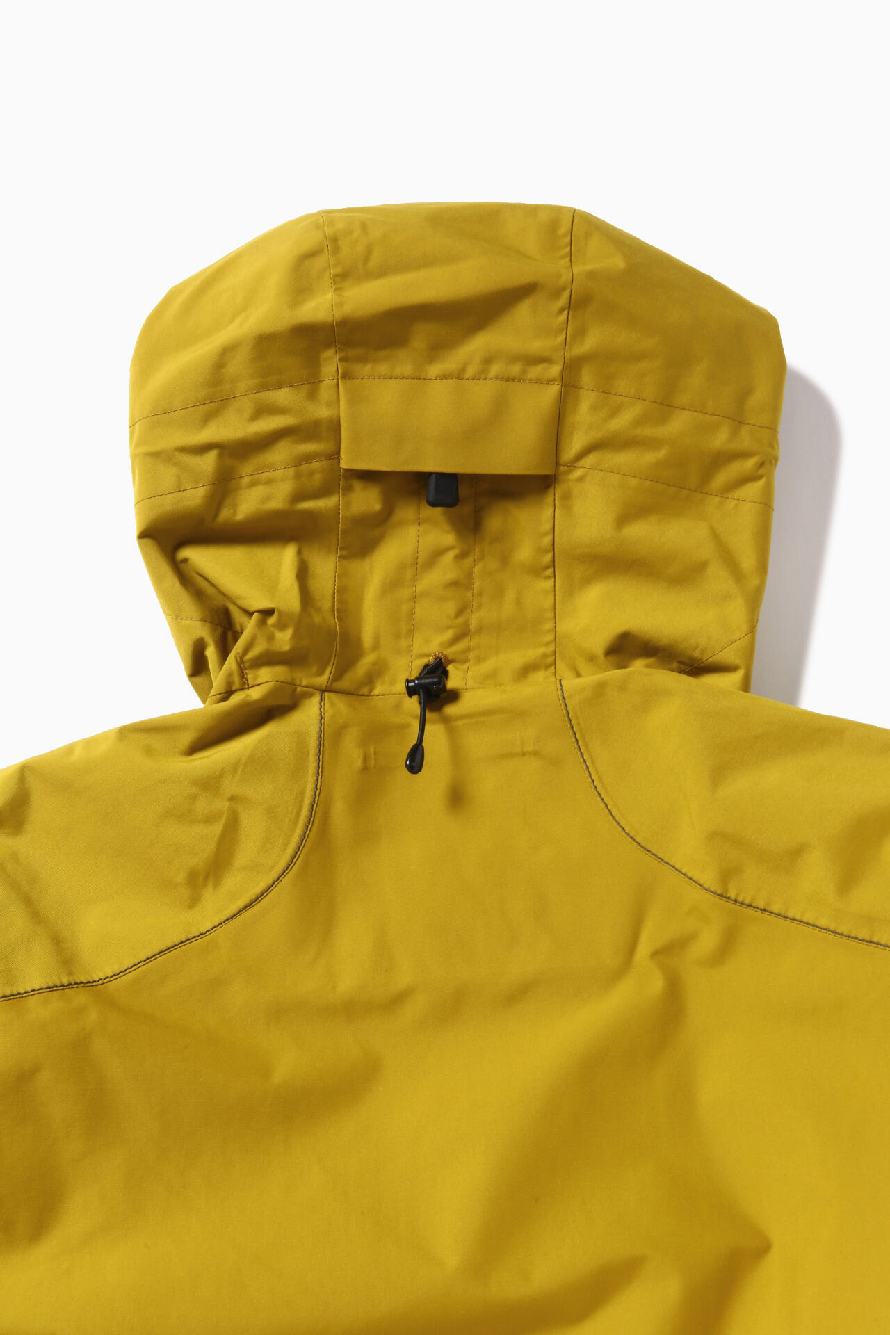 2.5L hiker rain jacket | outerwear | and wander ONLINE STORE