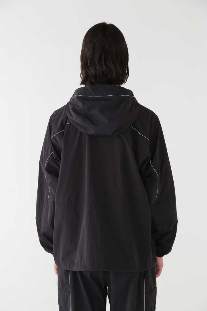 GRAMICCI × and wander PATCHWORK WIND HOODIE