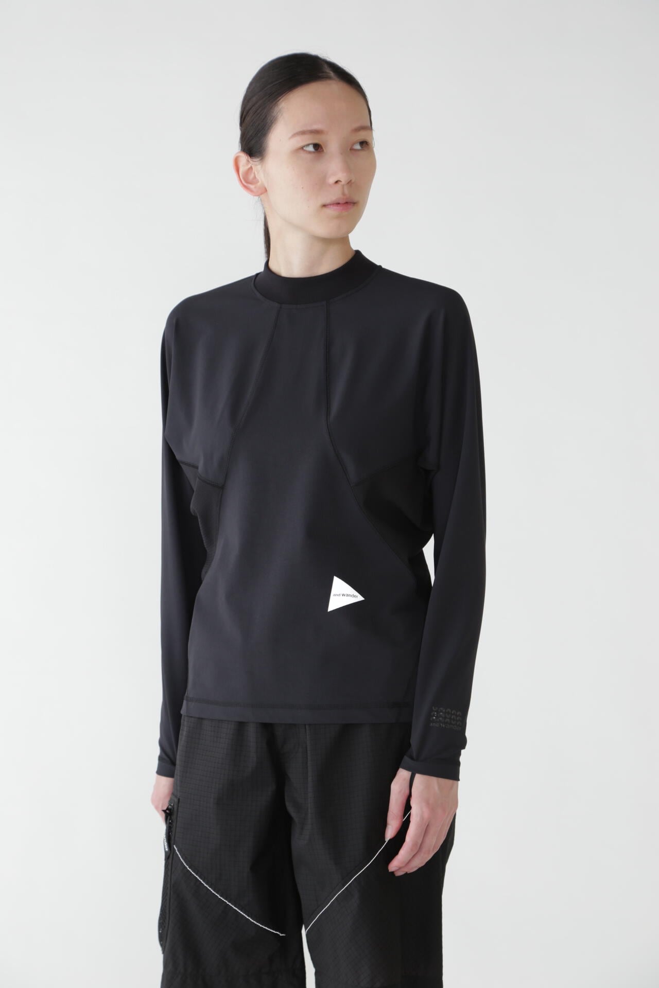 rash guard (W) | cut_knit | and wander ONLINE STORE