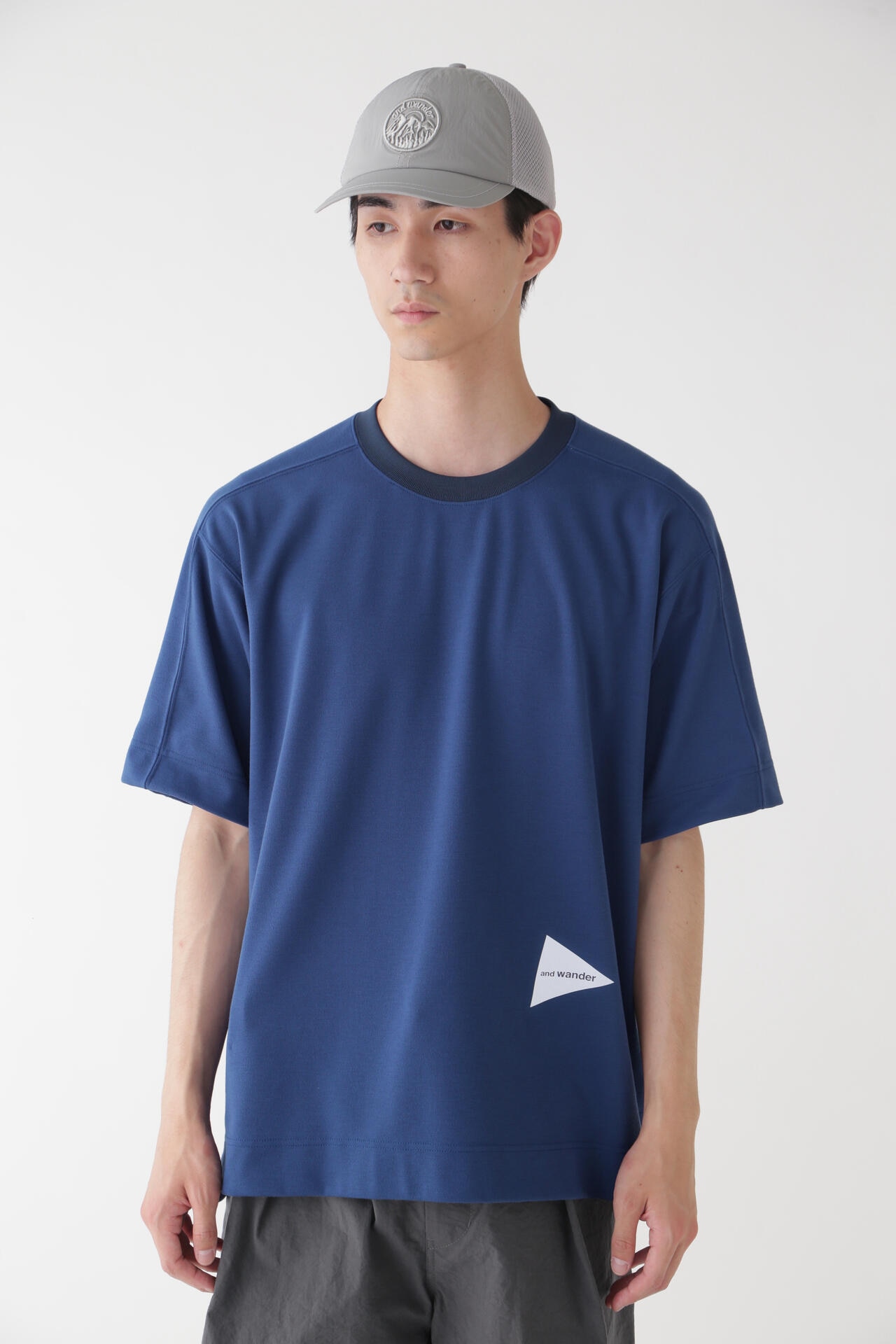 UV cut dry SS T | cut_knit | and wander ONLINE STORE