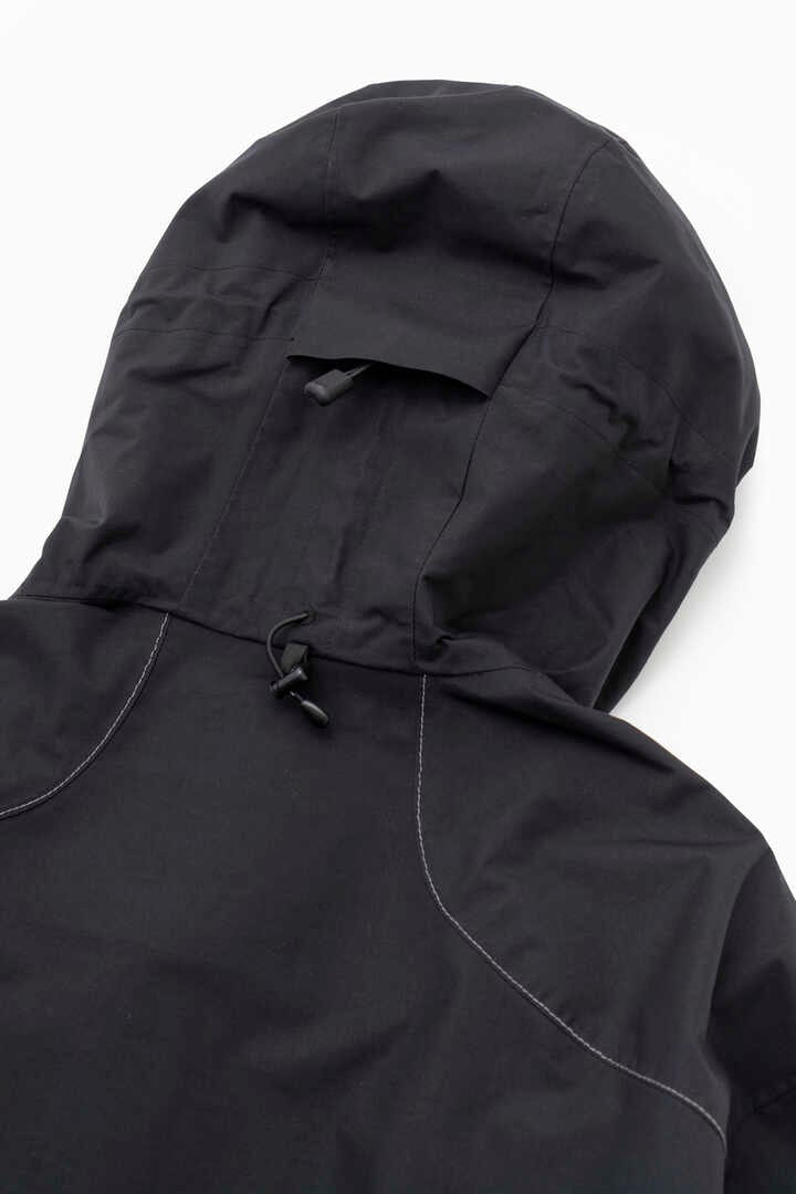 2.5L hiker rain jacket